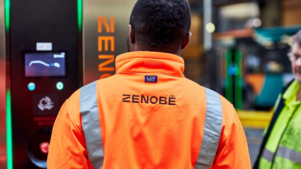 Zenobe high vis jacket