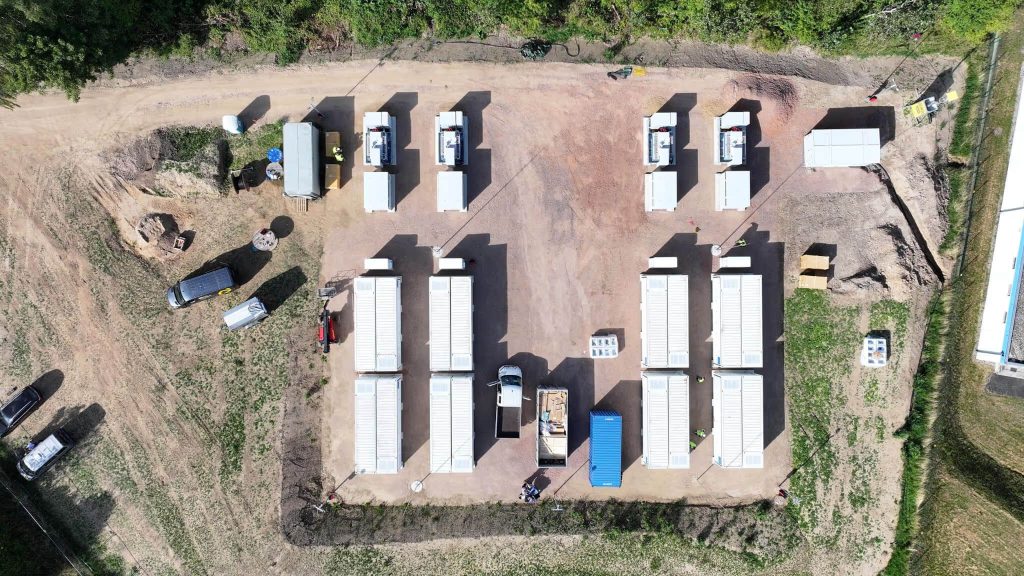 Top-down view of a battery energy storage site